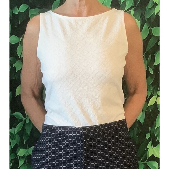 White House Black Market Sleeveless Textured White Top – Size Small - Picture 1 of 6